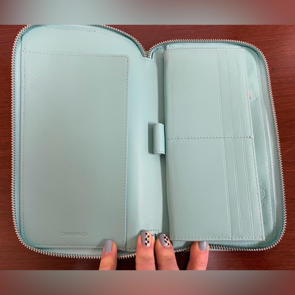 Tiffany & Co wallet - Picture 3 of 4
